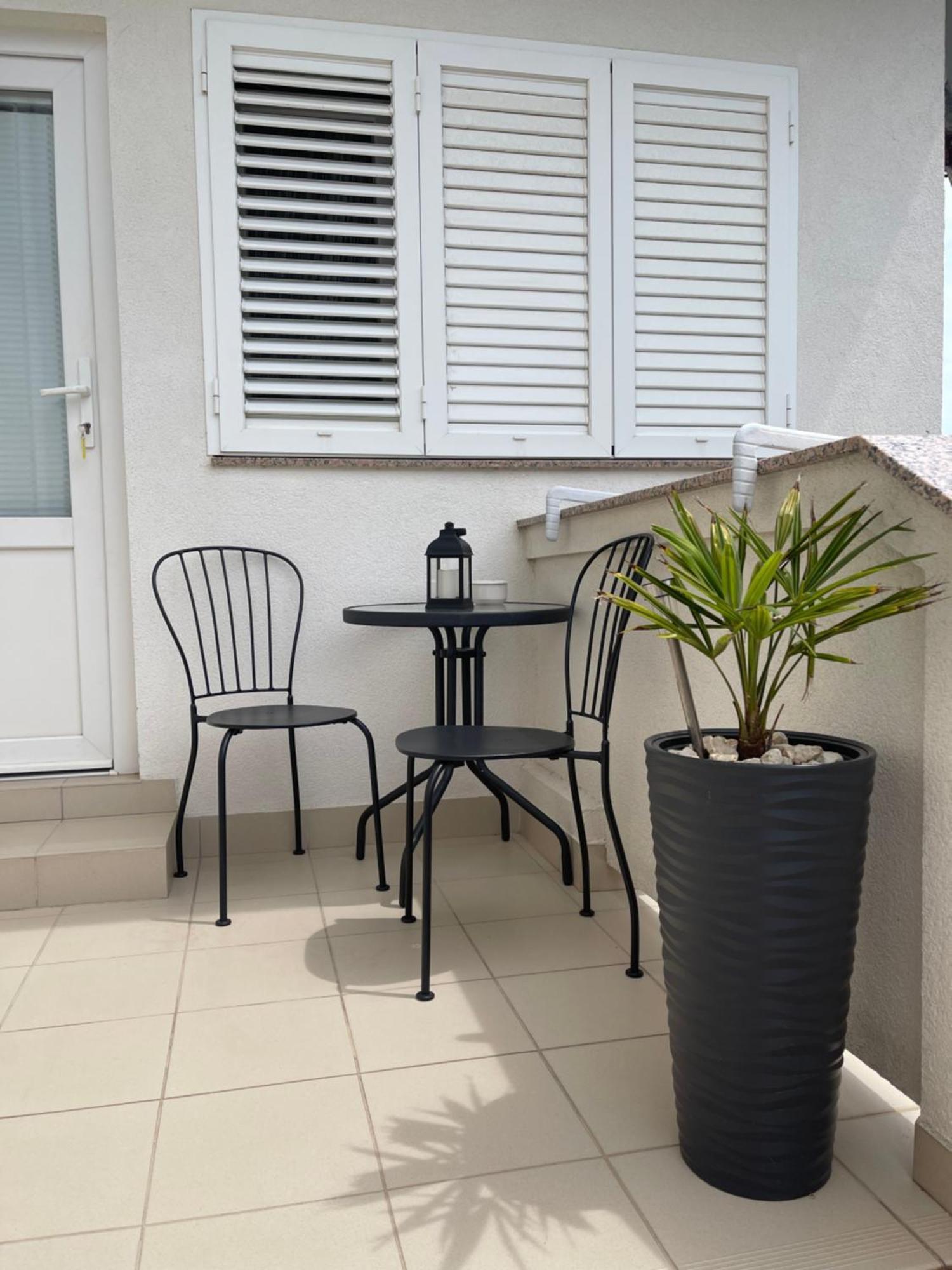 Rab Island Apartmets - Palit Rab Town Luaran gambar