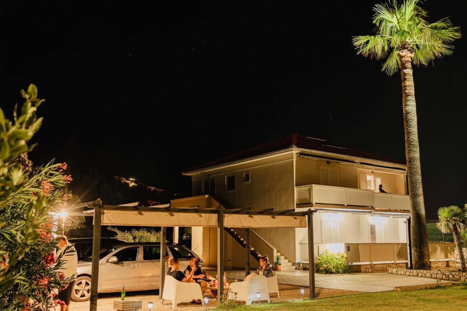 Rab Island Apartmets - Palit Rab Town Luaran gambar