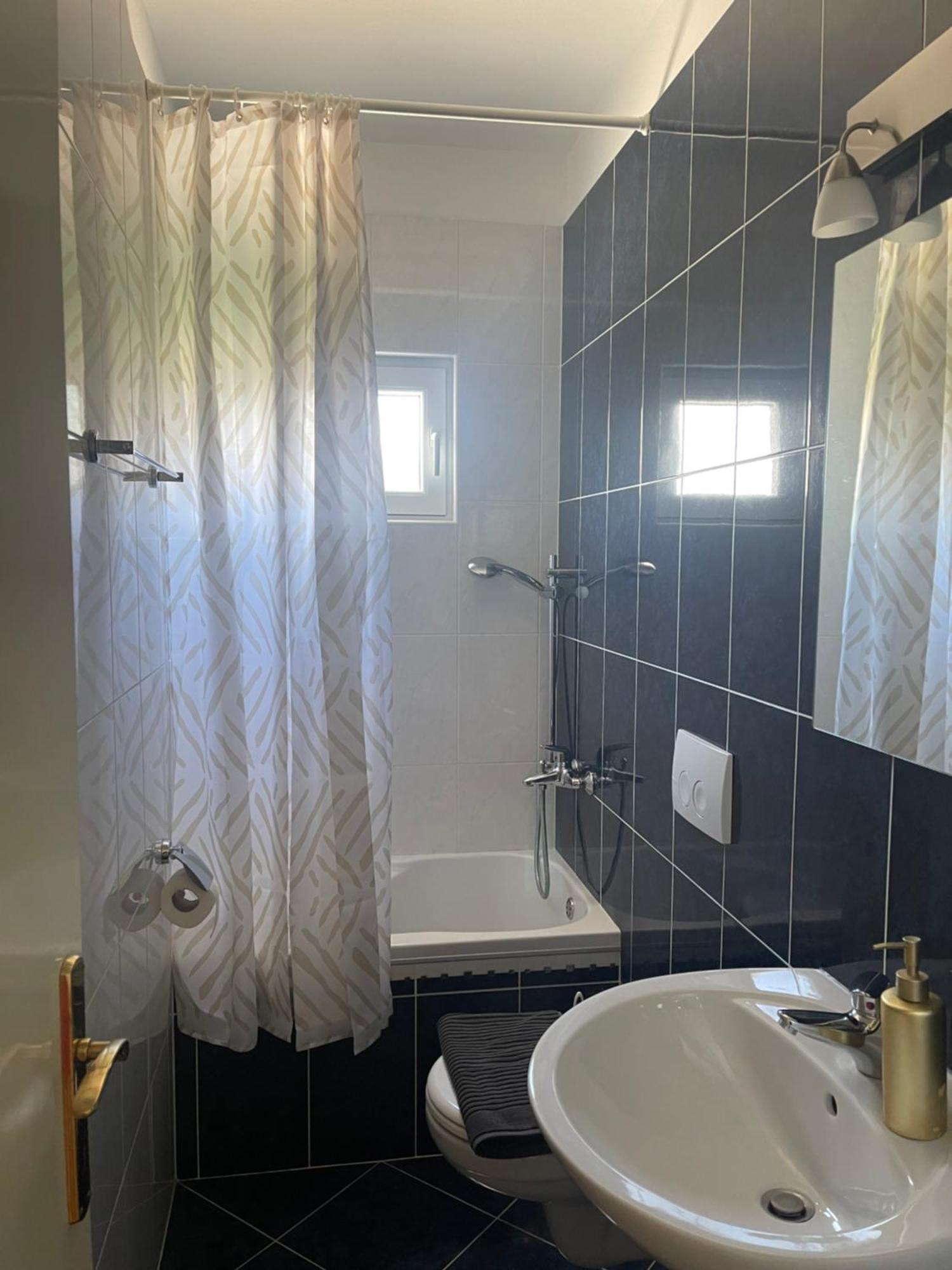 Rab Island Apartmets - Palit Rab Town Luaran gambar