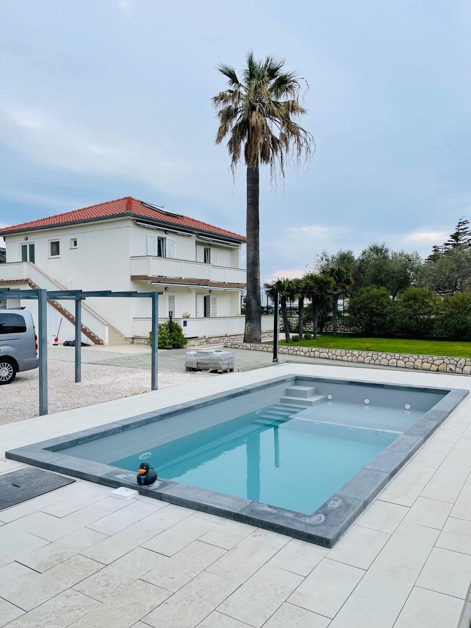 Rab Island Apartmets - Palit Rab Town Luaran gambar
